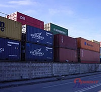 На Балтику приходит меньше контейнеров